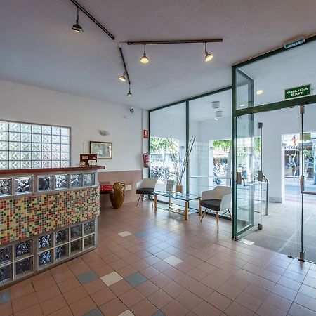 Hostal Rosales Es Pujols Ngoại thất bức ảnh