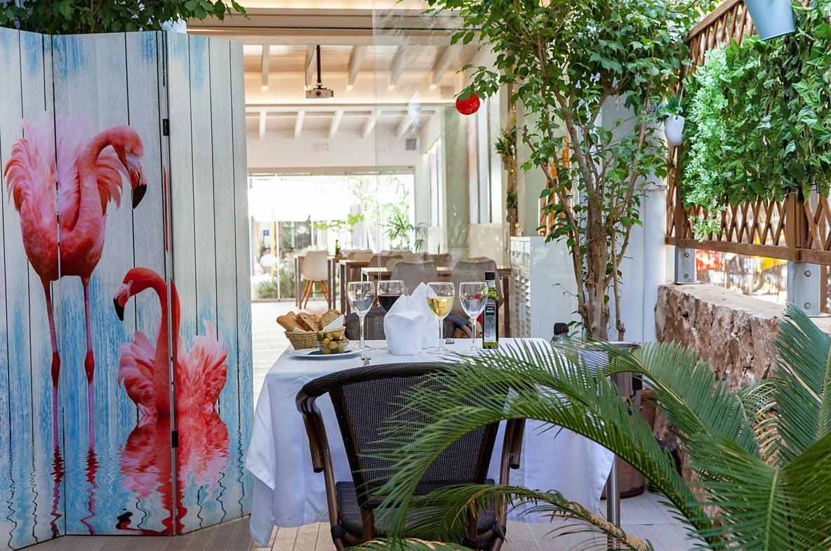 Hostal Rosales Es Pujols Ngoại thất bức ảnh