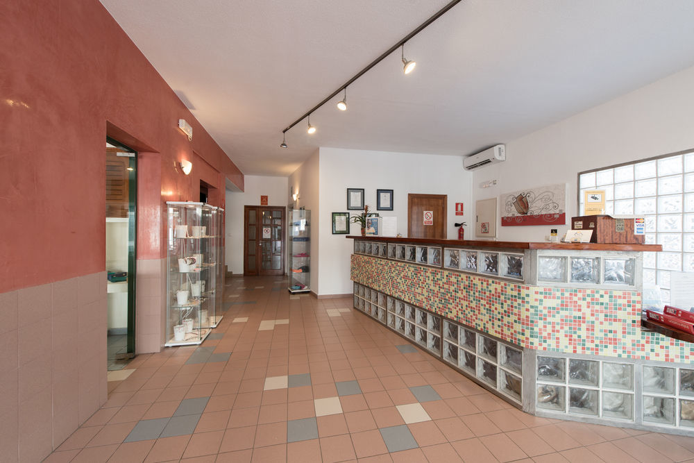 Hostal Rosales Es Pujols Ngoại thất bức ảnh