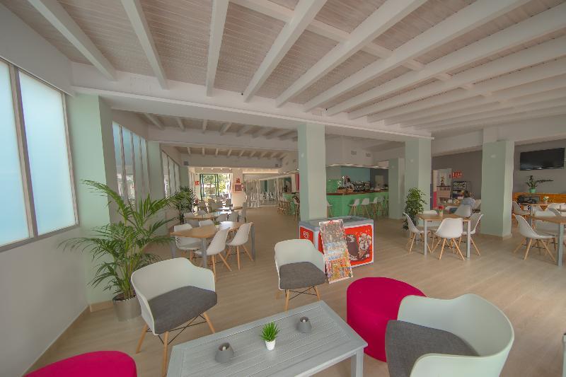 Hostal Rosales Es Pujols Ngoại thất bức ảnh