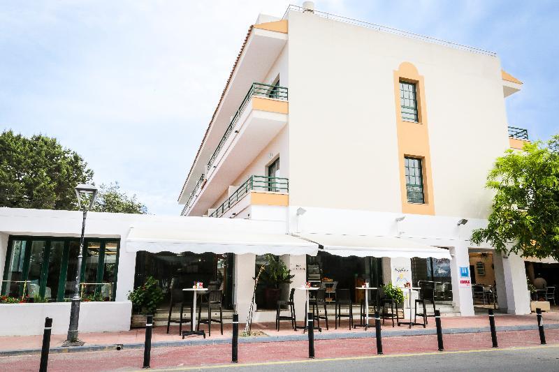 Hostal Rosales Es Pujols Ngoại thất bức ảnh